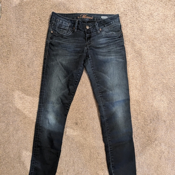 Woman's jeans - Picture 4 of 15